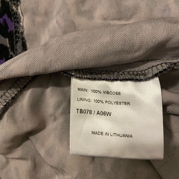 Nicole Miller Size S Leopard print Stylish Summer Top - Picture 9 of 10